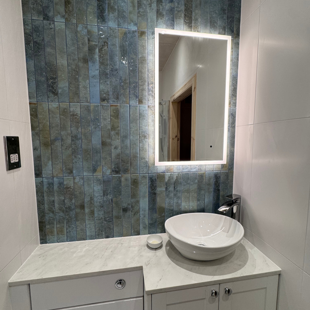 Sanur Narrow Gloss Metro Style Ceramic Wall Tile