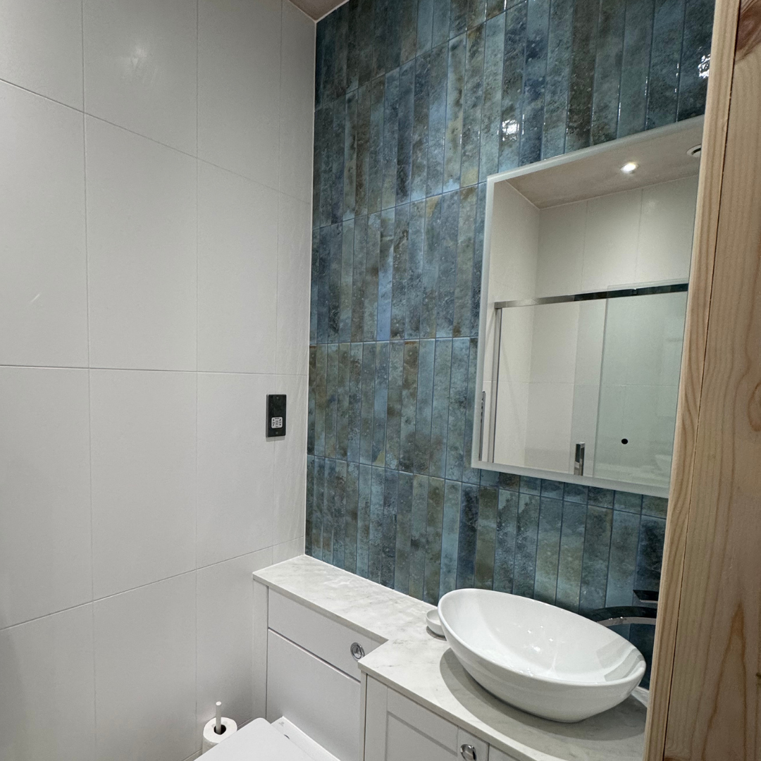 Sanur Narrow Gloss Metro Style Ceramic Wall Tile