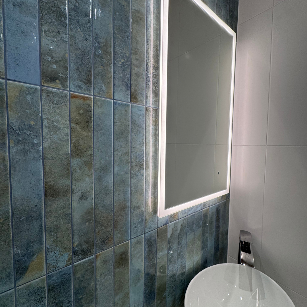 Sanur Narrow Gloss Metro Style Ceramic Wall Tile